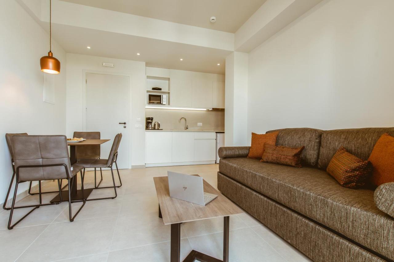 Antel Suites & Apartments ハニア エクステリア 写真